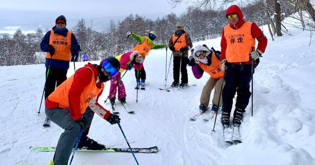 カムイスキー場のゲレンデでの記念撮影