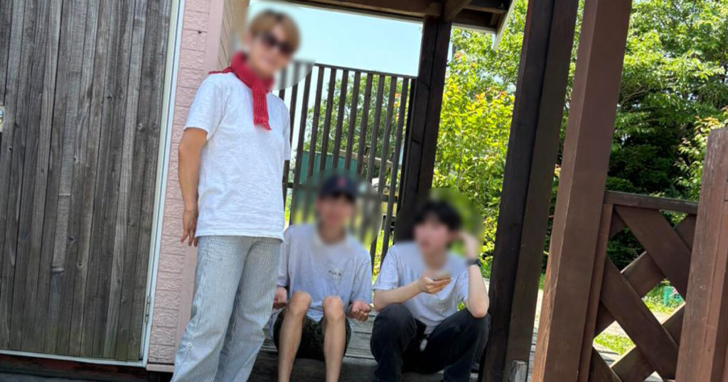 いちご狩りツアー2025の休憩の様子